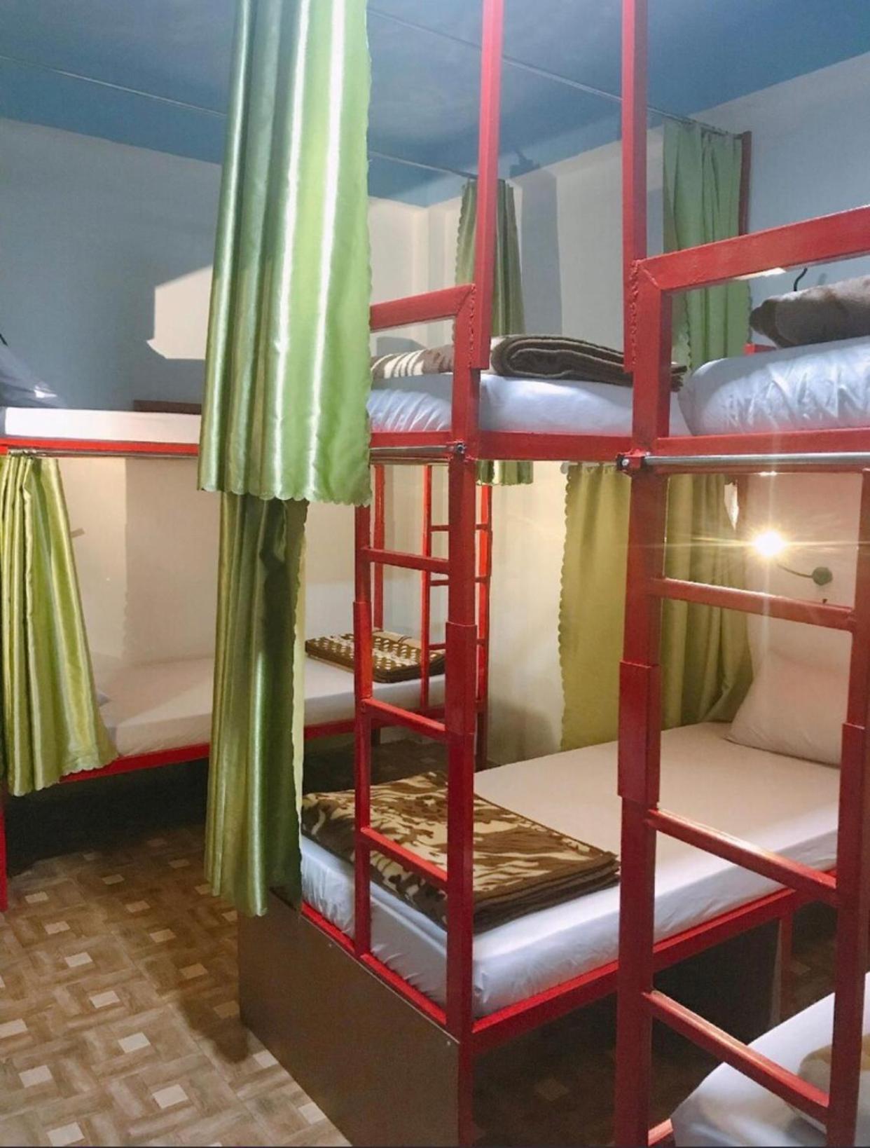 Vang Vieng Ruby Backpackers Hostel المظهر الخارجي الصورة