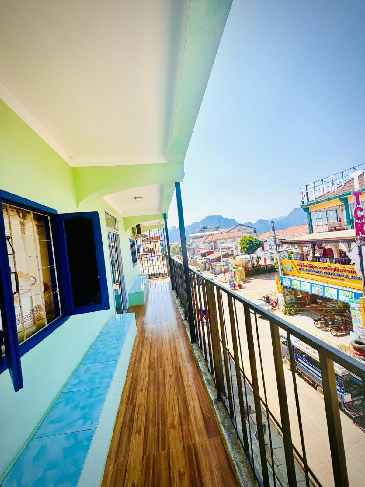 Vang Vieng Ruby Backpackers Hostel المظهر الخارجي الصورة