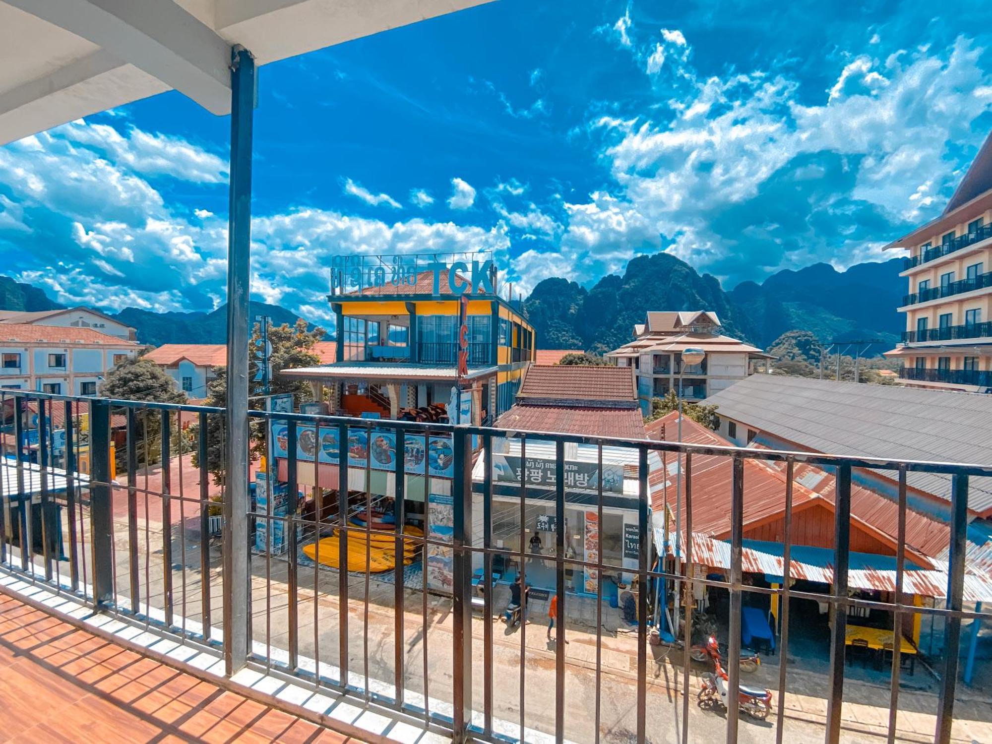 Vang Vieng Ruby Backpackers Hostel المظهر الخارجي الصورة